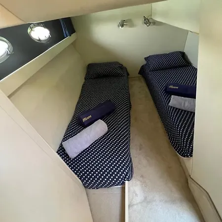 White Eagle Cruises Sithonia Hotel na wodzie Vourvourou